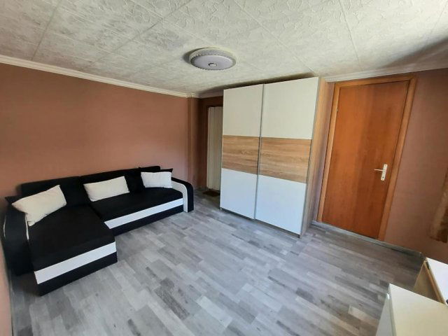 Eladó családi ház, Budapesten, XV. kerületben 47.9 M Ft