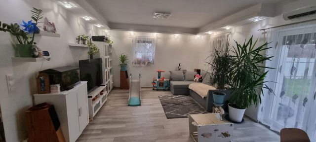 Eladó ikerház, Érden 123 M Ft, 4 szobás / költözzbe.hu