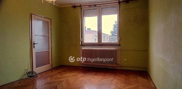 Eladó téglalakás, Székesfehérvárott 43.5 M Ft, 1+1 szobás