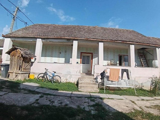 Eladó családi ház, Belvárdgyulán 15 M Ft, 2 szobás