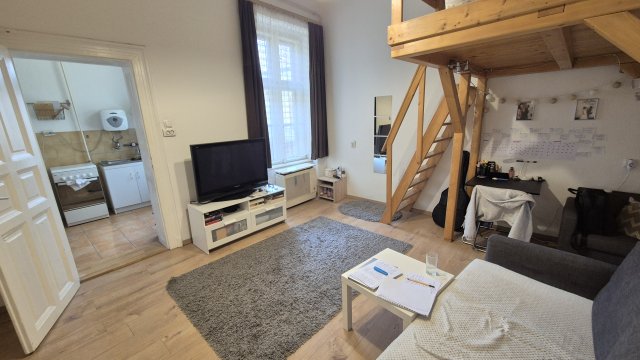 Eladó téglalakás, Budapesten, VII. kerületben, Csengery utcában