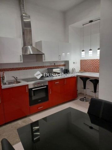 Eladó téglalakás, Budapesten, VII. kerületben 72.5 M Ft