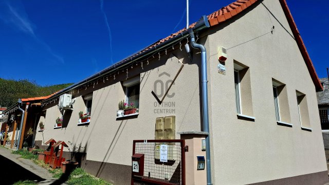 Eladó családi ház, Hosszúhetényen 87.99 M Ft, 3 szobás
