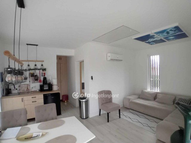 Eladó nyaraló, Tóalmáson 29.9 M Ft, 1+1 szobás