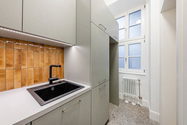 Kiadó téglalakás, albérlet, Budapesten, V. kerületben, 3 szobás