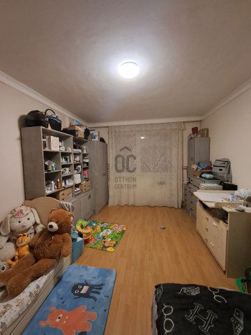 Eladó panellakás, Debrecenben 56.99 M Ft, 2 szobás