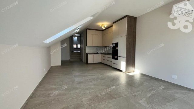 Eladó téglalakás, Kecskeméten 100 M Ft, 2 szobás