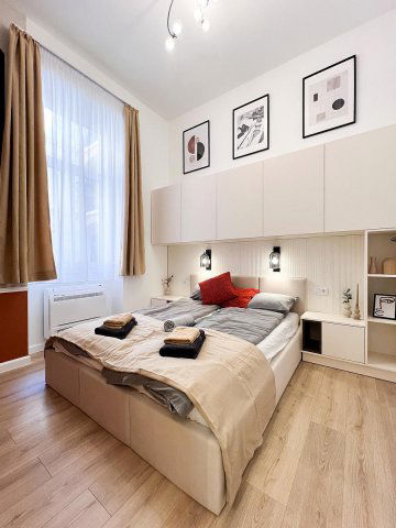 Kiadó téglalakás, albérlet, VI. kerületben, Ó utcában