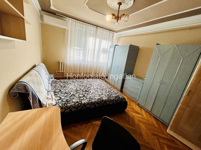 Eladó téglalakás, Nyíregyházán 38.9 M Ft, 2+1 szobás