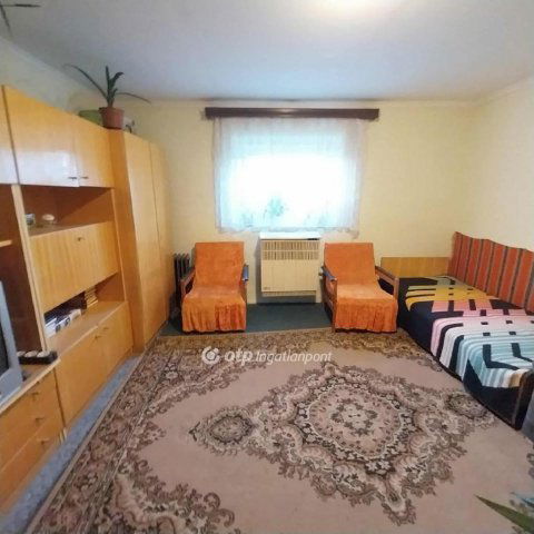 Eladó családi ház, Nyíregyházán 35.9 M Ft, 3 szobás
