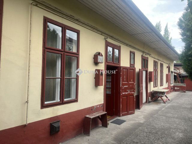 Eladó családi ház, Budapesten, IV. kerületben 90 M Ft, 5 szobás