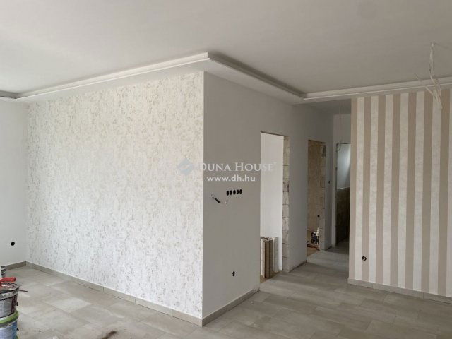 Eladó téglalakás, Tápiószőlősön 42.95 M Ft, 3 szobás