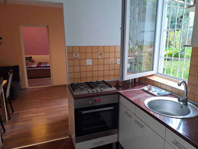 Eladó téglalakás, Budapesten, II. kerületben, Széher úton