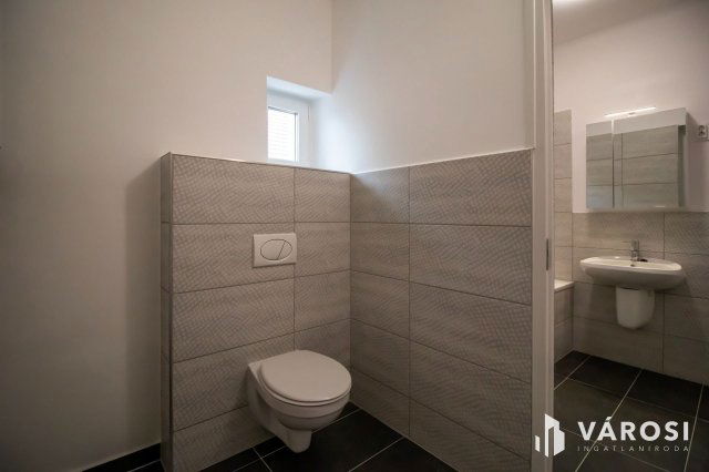 Eladó családi ház, Gárdonyban 84.9 M Ft, 3 szobás