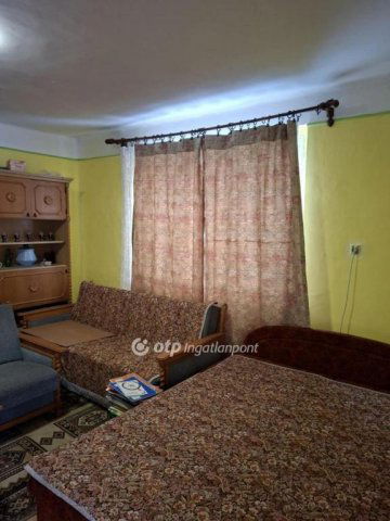 Eladó családi ház, Hajdúböszörményen 27.5 M Ft, 2 szobás