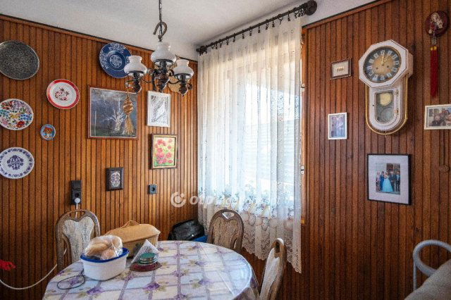 Eladó családi ház, Budakeszin 120 M Ft, 3 szobás