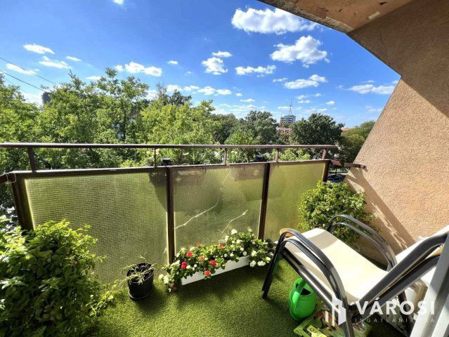 Eladó panellakás, Békéscsabán 29.9 M Ft, 2 szobás