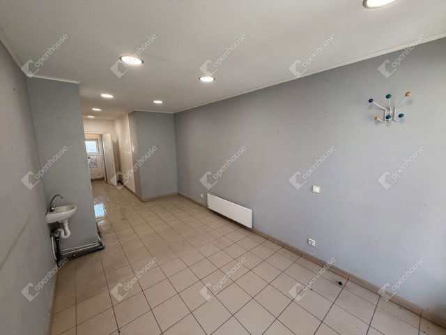 Eladó üzlethelyiség, Hévízen 23.8 M Ft / költözzbe.hu