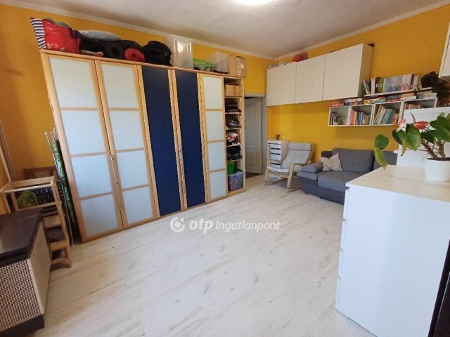 Eladó téglalakás, Budapesten, XXI. kerületben 54.9 M Ft