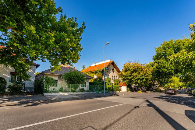 Eladó családi ház, Budapesten, XI. kerületben 180 M Ft, 4 szobás