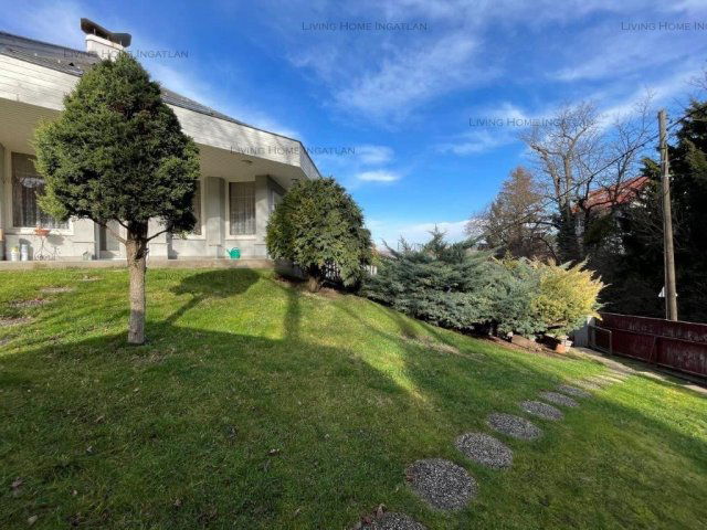 Eladó családi ház, Solymáron 209.9 M Ft, 6+2 szobás