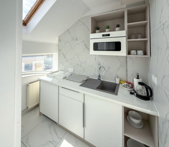 Eladó téglalakás, Pécsett 79.5 M Ft, 2 szobás