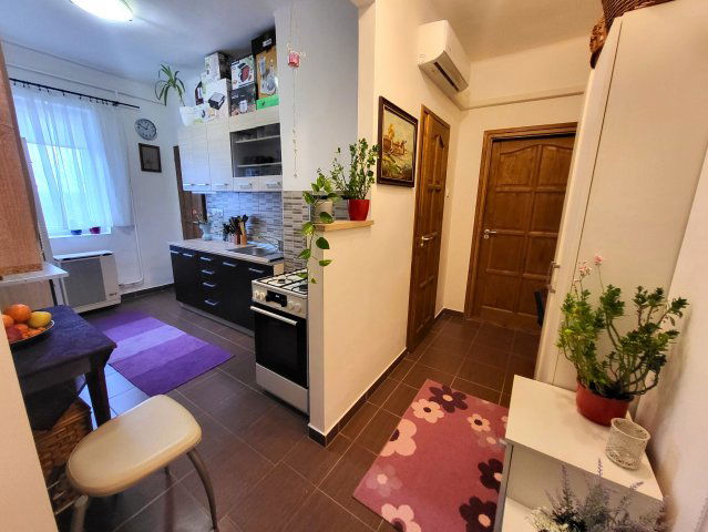 Eladó téglalakás, Petőfibányán 35.2 M Ft, 2 szobás