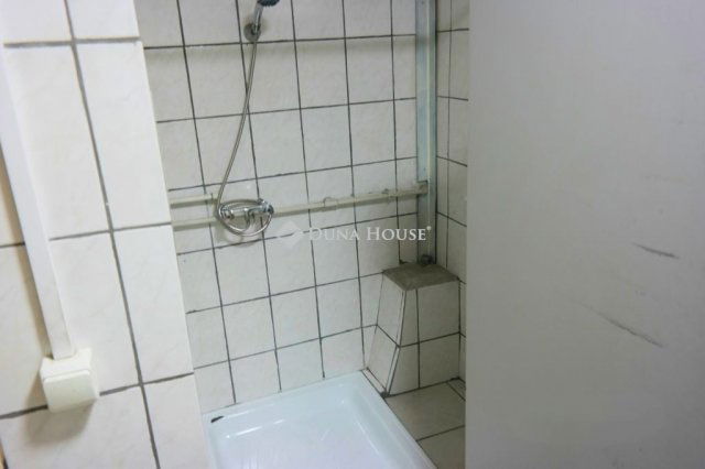 Eladó ipari ingatlan, Budapesten, XXI. kerületben 53.9 M Ft