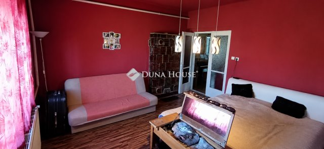 Eladó családi ház, Petriventén 40 M Ft, 4 szobás