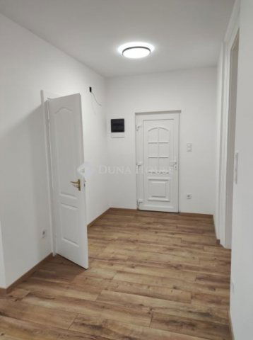 Eladó téglalakás, Kalocsán 35.9 M Ft, 2 szobás