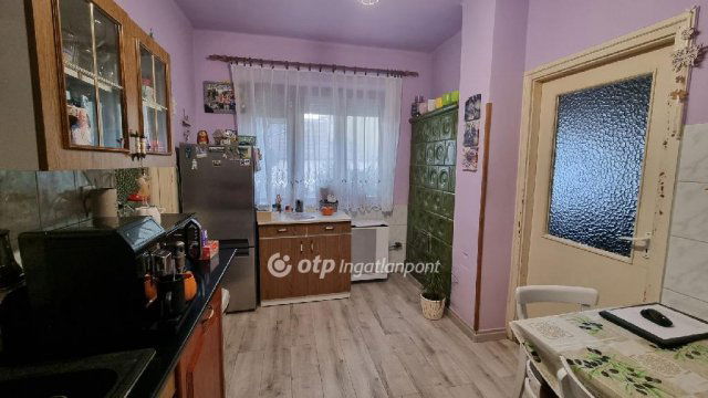 Eladó családi ház, Hajdúszováton 29.9 M Ft, 3 szobás