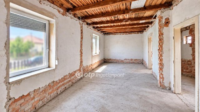 Eladó családi ház, Nagyszentjánoson 26.9 M Ft, 2 szobás