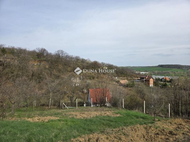 Eladó telek, Pécsett 9.9 M Ft / költözzbe.hu