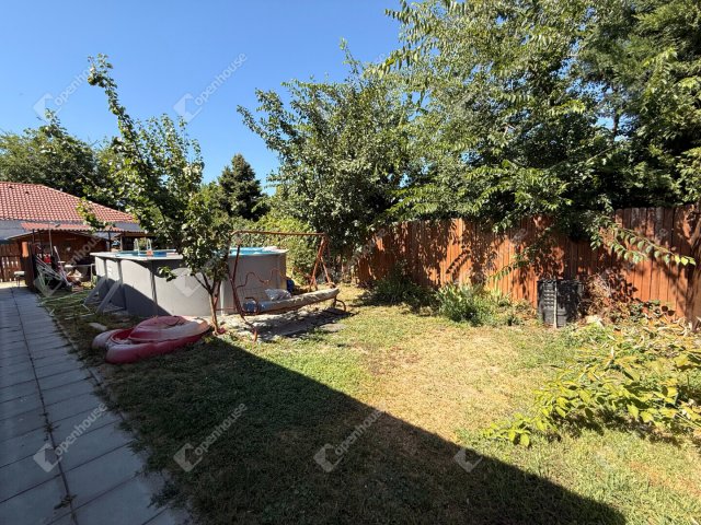 Eladó téglalakás, Szigetszentmiklóson 93 M Ft, 4 szobás