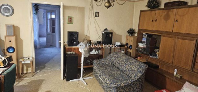 Eladó családi ház, Véménden 12.99 M Ft, 3 szobás