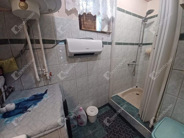 Eladó családi ház, Debrecenben 62.9 M Ft, 5 szobás