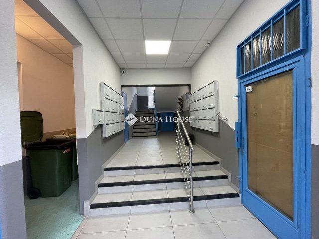 Eladó panellakás, Budapesten, VIII. kerületben 69.9 M Ft