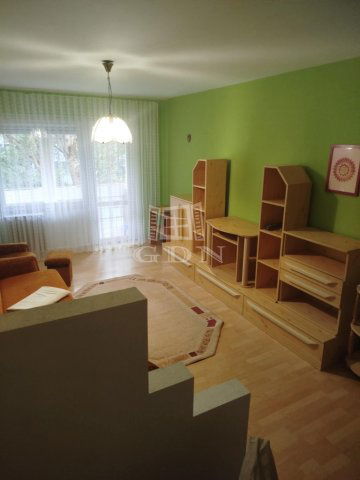 Kiadó téglalakás, albérlet, Szegeden 190 E Ft / hó, 3 szobás