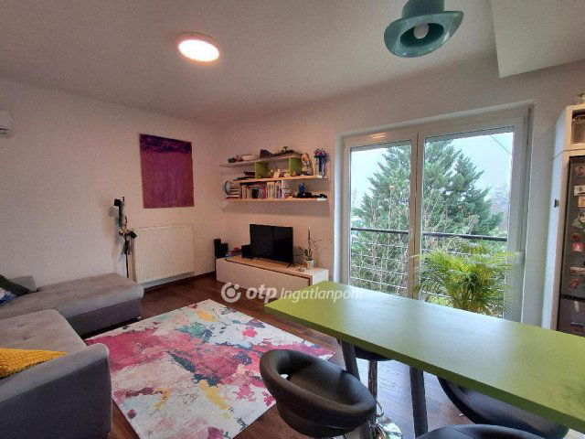 Eladó téglalakás, Budapesten, II. kerületben 142.9 M Ft