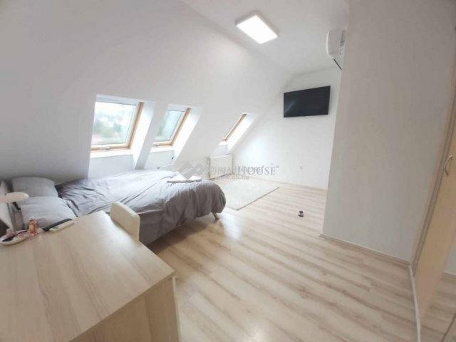 Eladó sorház, Pécsett 99.99 M Ft, 4 szobás