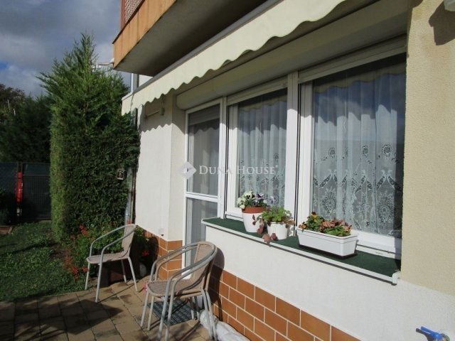 Eladó téglalakás, Pécsett 61.99 M Ft, 2 szobás