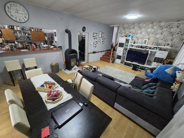 Eladó családi ház, Érden 98 M Ft, 3+2 szobás