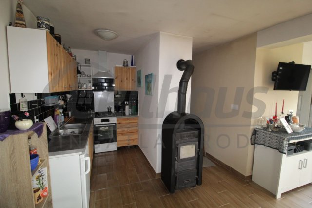 Eladó nyaraló, Celldömölkön 32 M Ft, 2 szobás