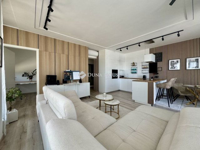 Eladó téglalakás, Budapesten, III. kerületben 224 M Ft, 4 szobás