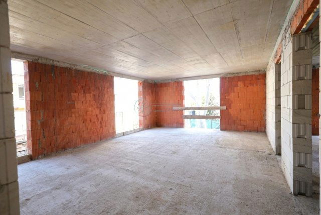 Eladó téglalakás, Szegeden 75.394 M Ft, 2 szobás