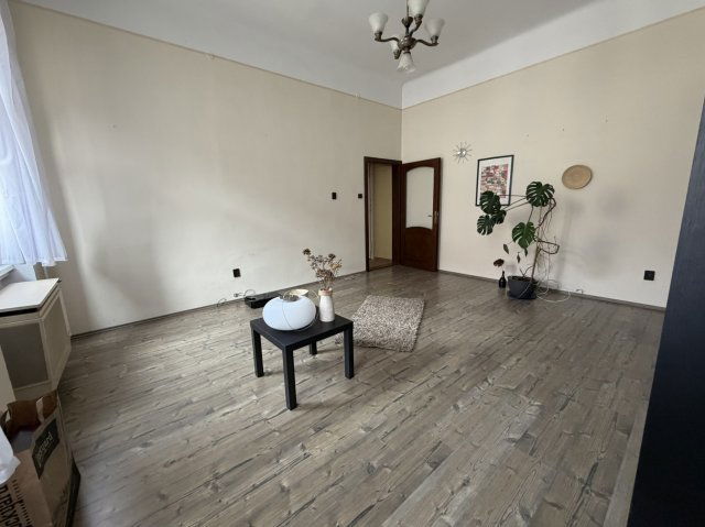 Eladó téglalakás, VII. kerületben, Alsó erdősor utcában