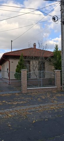 Eladó családi ház, Debrecenben 139 M Ft, 4 szobás