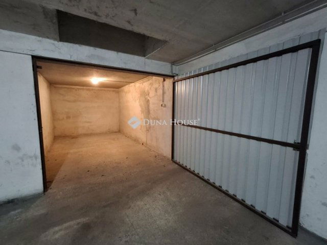 Eladó garázs, Debrecenben 15 M Ft / költözzbe.hu