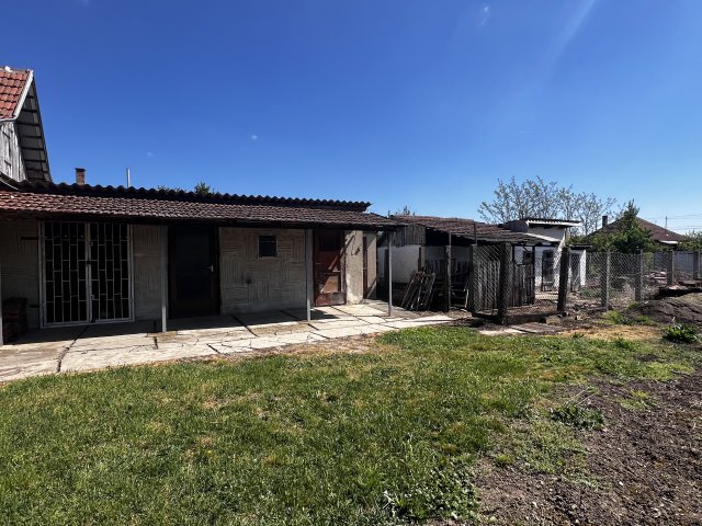 Eladó családi ház, Polgáron 14.999 M Ft, 1+2 szobás