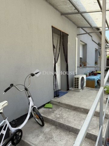 Eladó téglalakás, Monoron 56.9 M Ft, 2 szobás